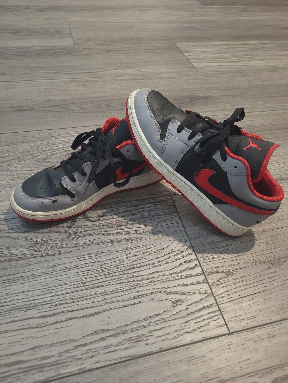 Jordan 1 Low-Top Sneakers For Youth 6.5Y